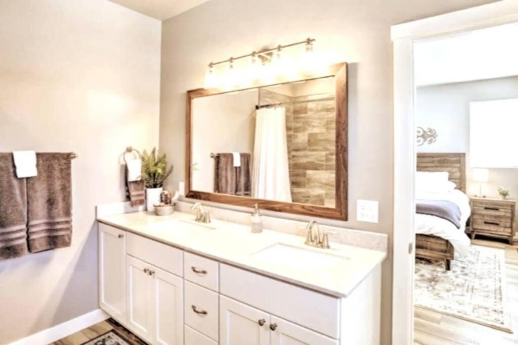 New! Cozy & Modern Spearfish Home Near Downtown! Exteriör bild