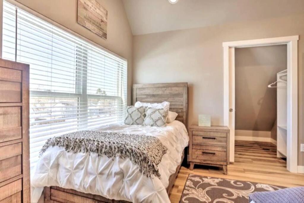 New! Cozy & Modern Spearfish Home Near Downtown! Exteriör bild